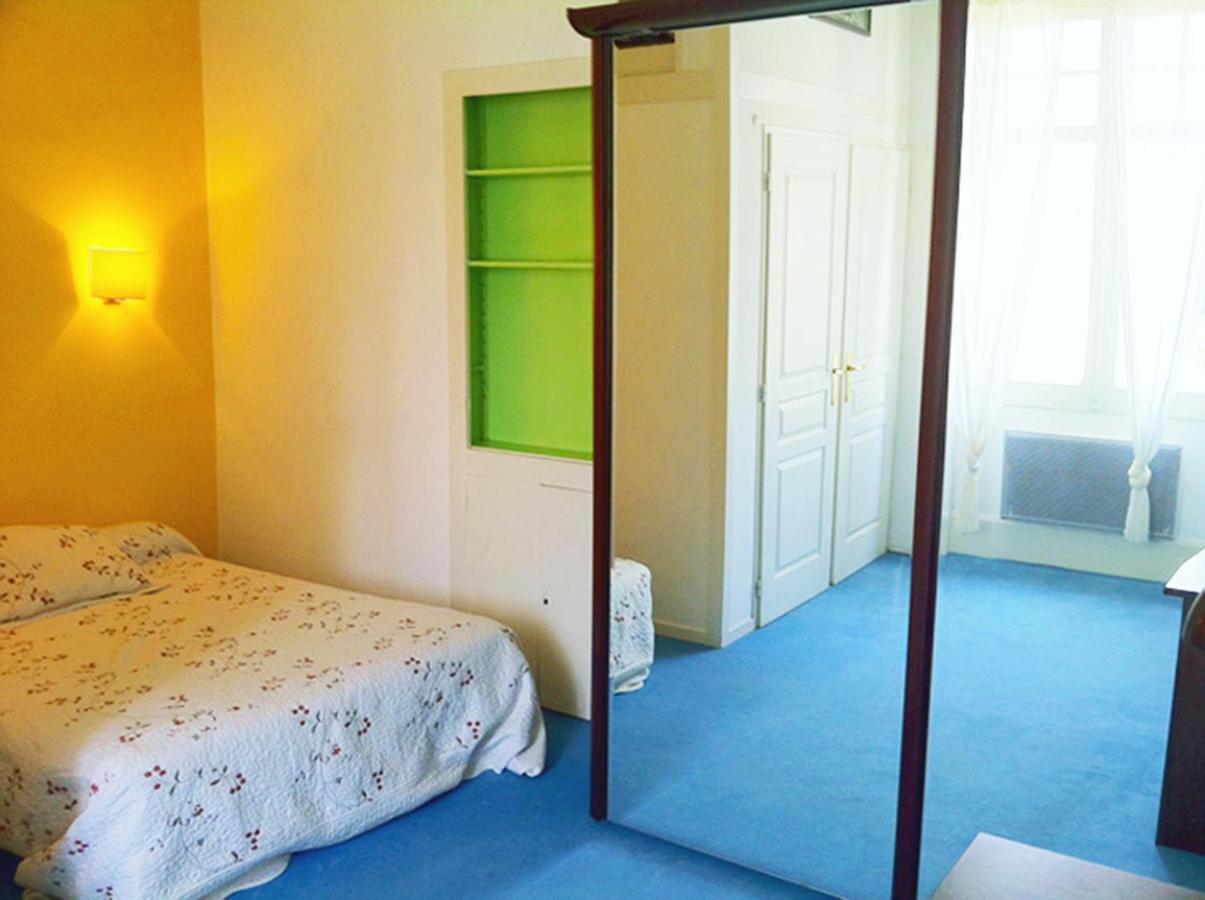 T2 A Pied De Plage Sur Ancien Hotel Chic, Samedi A Samedi Saint-Jean-de-Luz Exterior foto