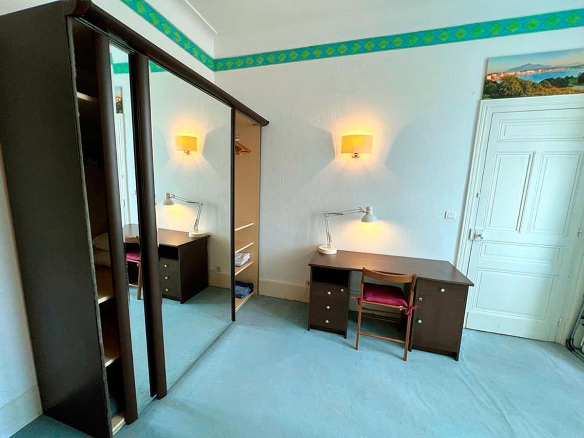 T2 A Pied De Plage Sur Ancien Hotel Chic, Samedi A Samedi Saint-Jean-de-Luz Exterior foto
